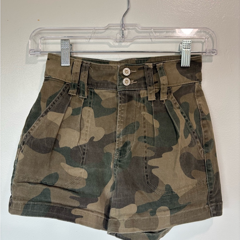 Hollister Camouflage Cargo Shorts
